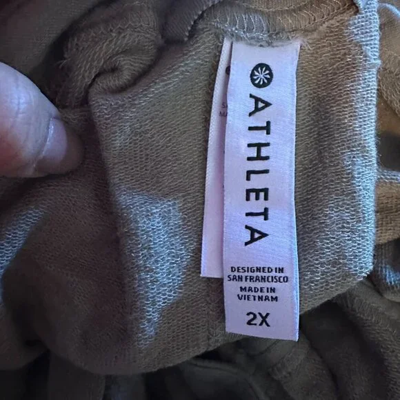 Athleta Cocoon Wrap Muted Lilac size 2X - Picture 6 of 7